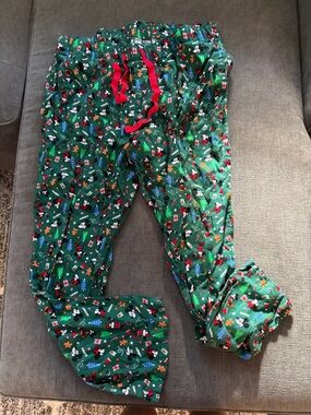 Disney x Old Navy Holiday Pajama Pants